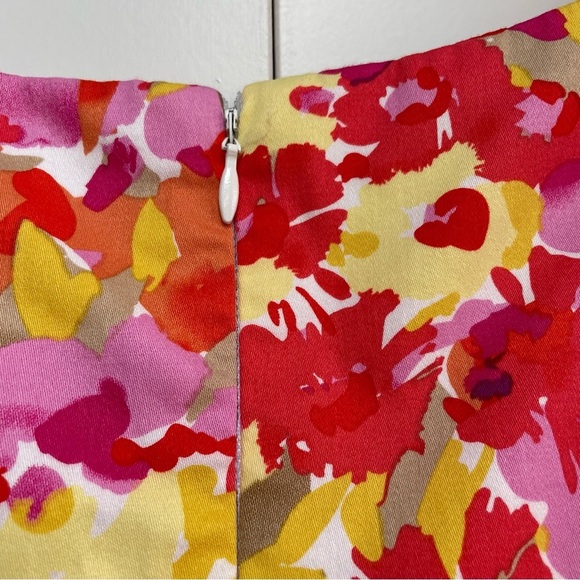 Dressbarn Bright Floral Sleeveless Zip Back Lined Woman's Knee Length Dress - Picture 9 of 12